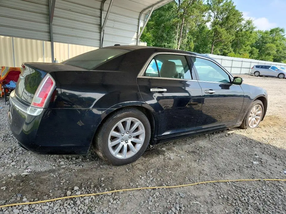 2013 CHRYSLER 300C   