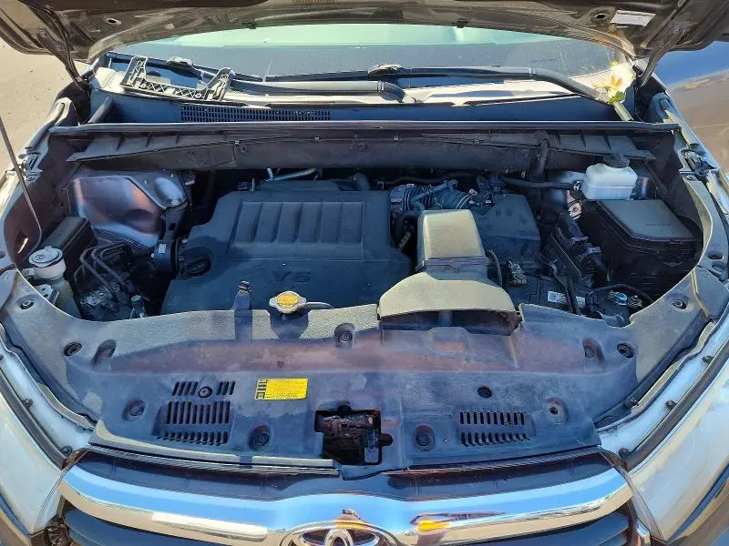 2014 TOYOTA HIGHLANDER XLE  