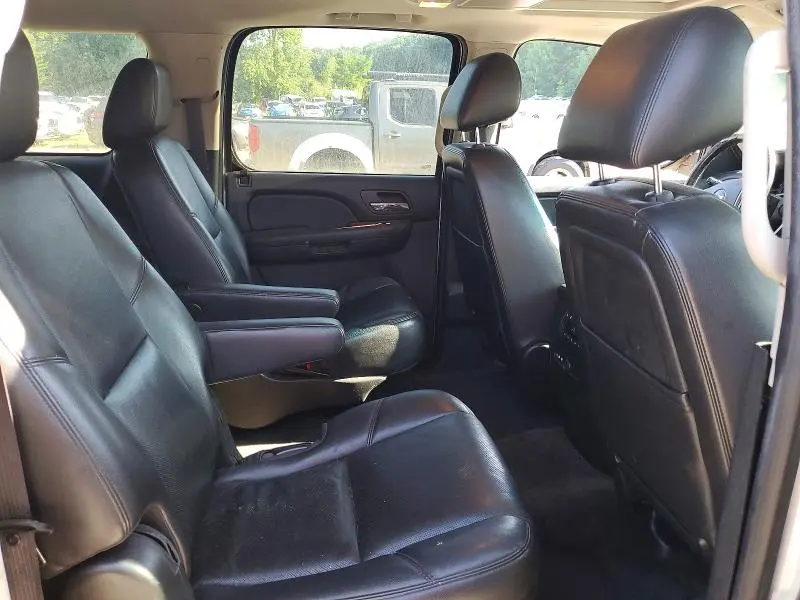 2013 CHEVROLET SUBURBAN K1500 LTZ  