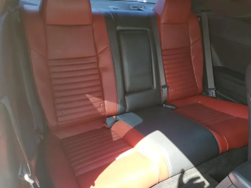 2013 DODGE CHALLENGER SXT  