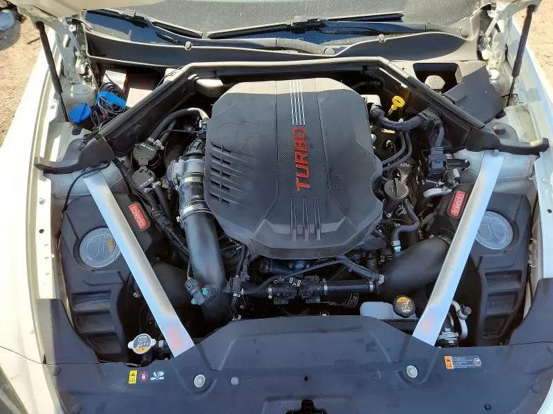 2022 KIA STINGER GT1  