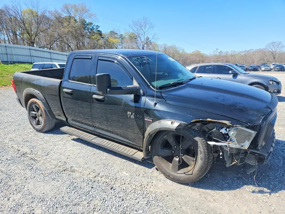 2014 RAM 1500 ST  