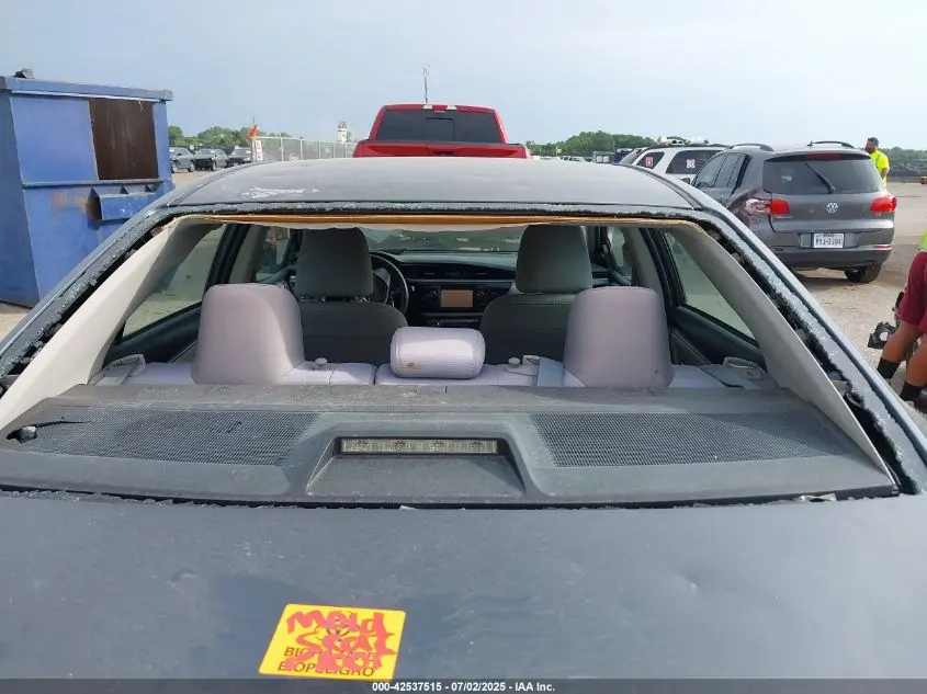 2014 TOYOTA COROLLA LE