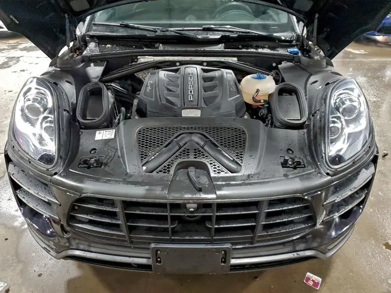 2016 PORSCHE MACAN TURBO  