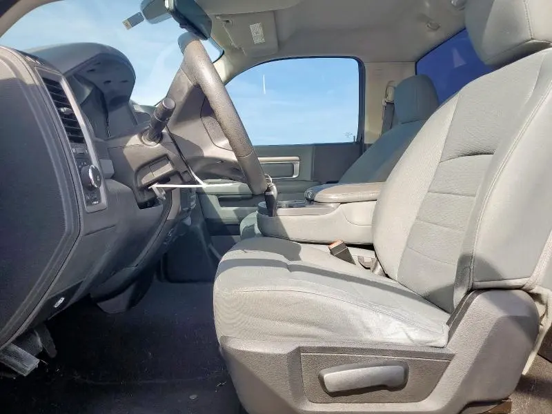 2013 RAM 1500 ST