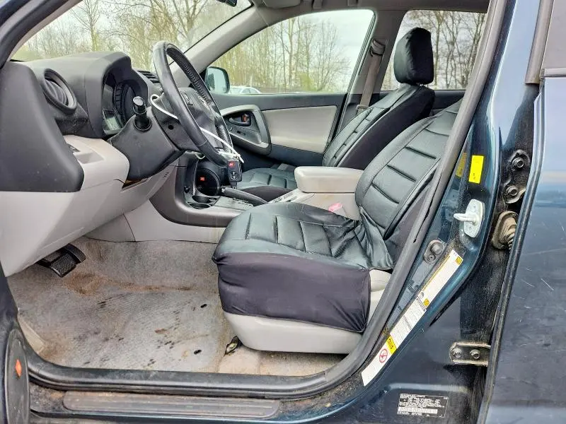 2010 TOYOTA RAV4 LIMITED  