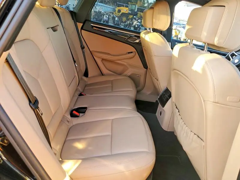 2021 PORSCHE MACAN S  