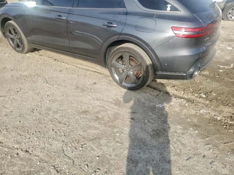 2022 GENESIS GV70 BASE  