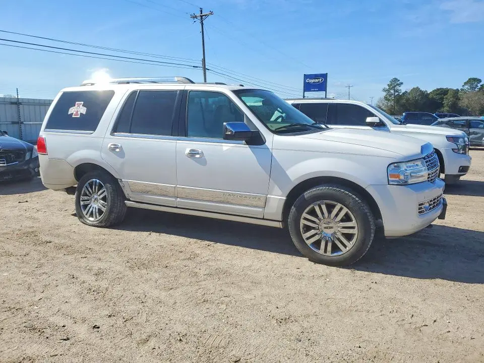 2010 LINCOLN NAVIGATOR   