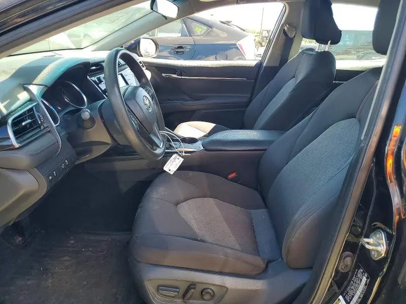 2019 TOYOTA CAMRY LE  