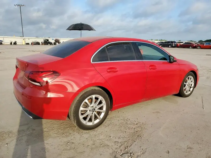 2020 MERCEDES-BENZ A 220