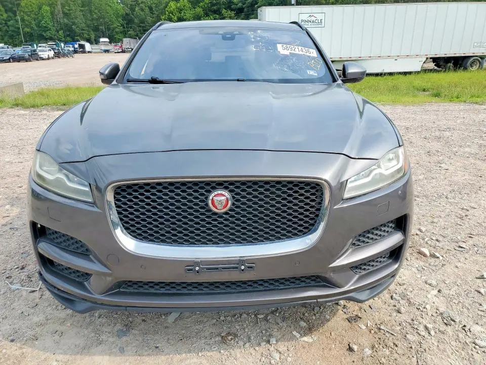 2017 JAGUAR F-PACE PRESTIGE  