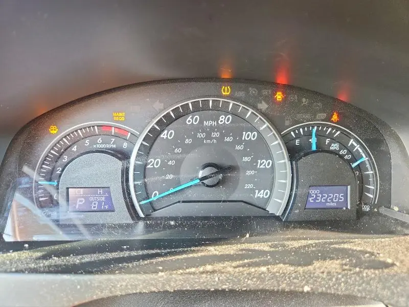 2015 TOYOTA CAMRY LE  
