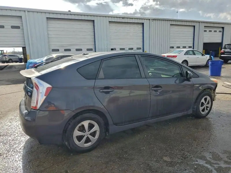 2013 TOYOTA PRIUS   