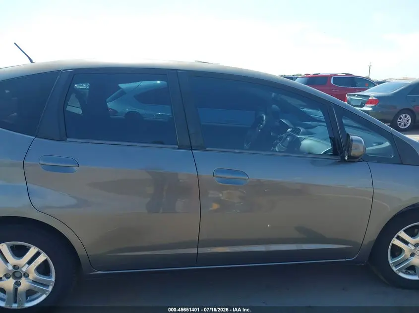 2012 HONDA FIT  