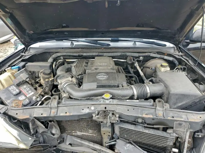 2011 NISSAN PATHFINDER S  