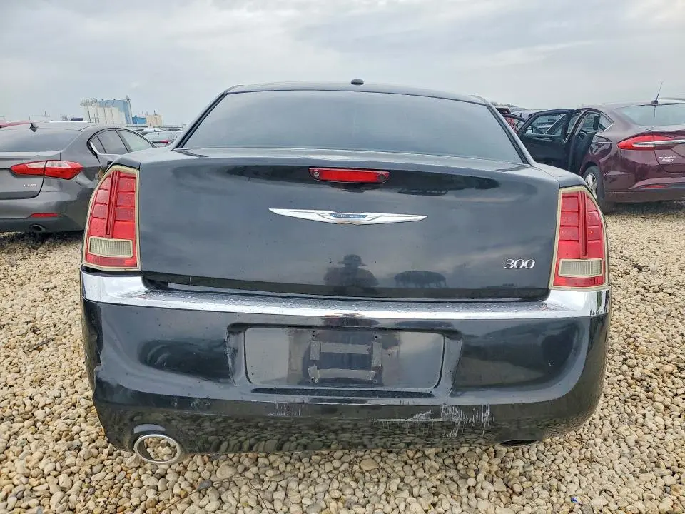 2012 CHRYSLER 300 LIMITED  