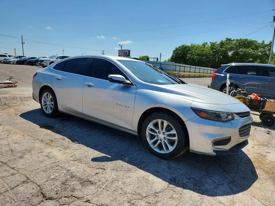 2017 CHEVROLET MALIBU LT  