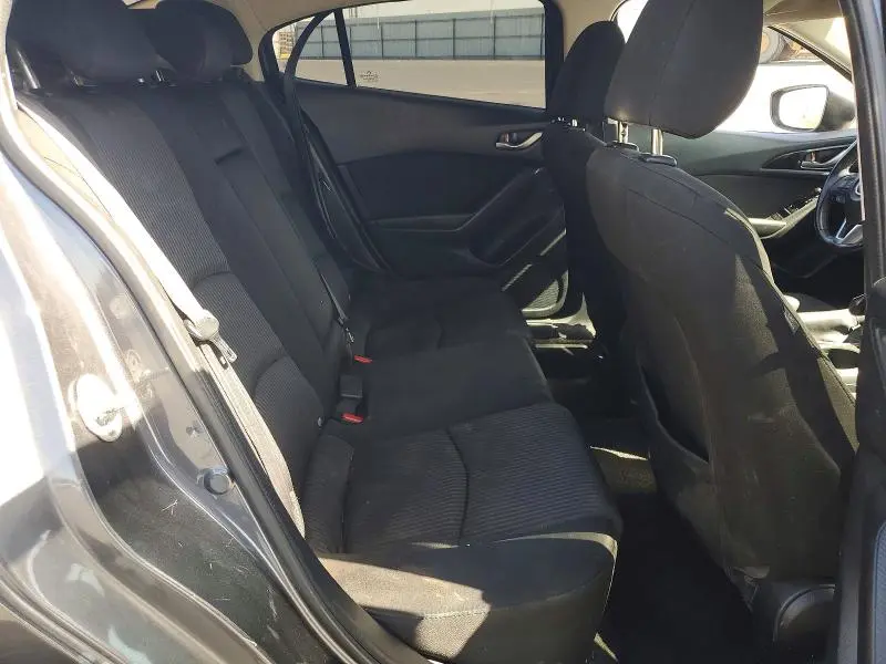 2016 MAZDA 3 TOURING  