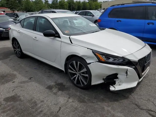 2021 NISSAN ALTIMA SR  