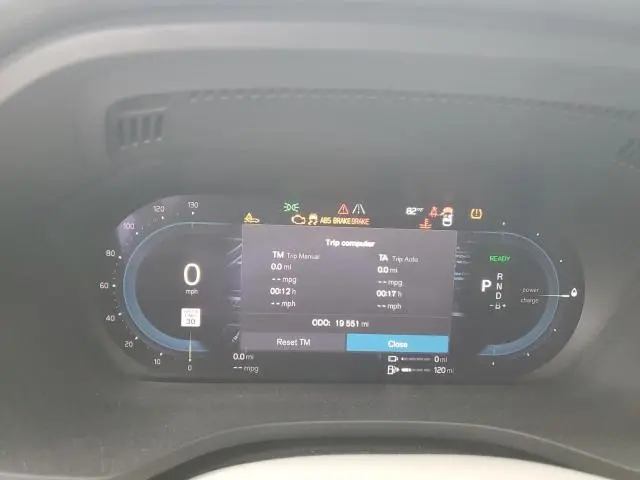 2024 VOLVO XC60 PLUS  