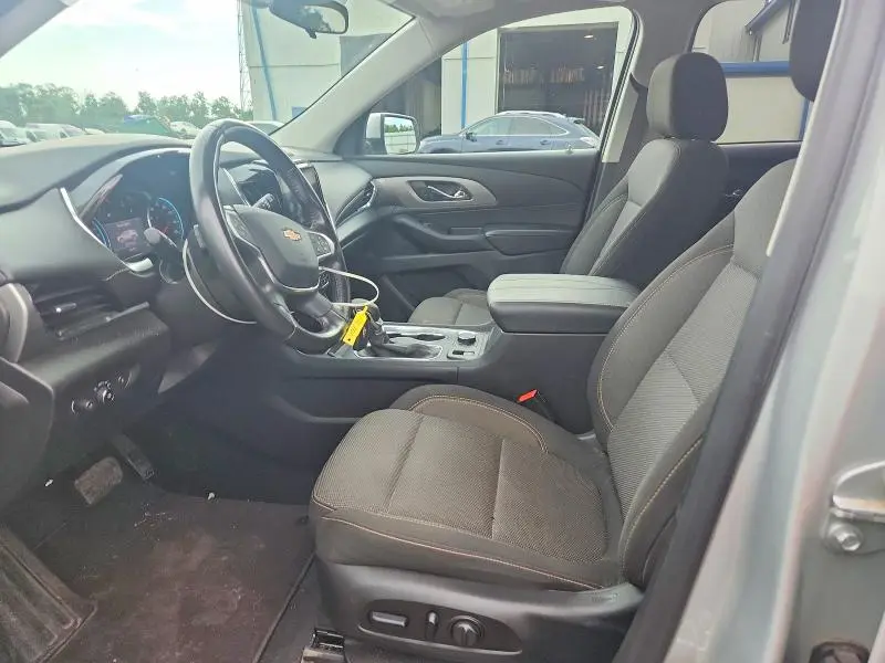 2021 CHEVROLET TRAVERSE LT  