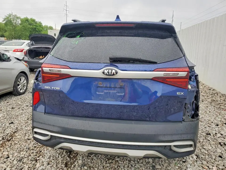2021 KIA SELTOS EX  