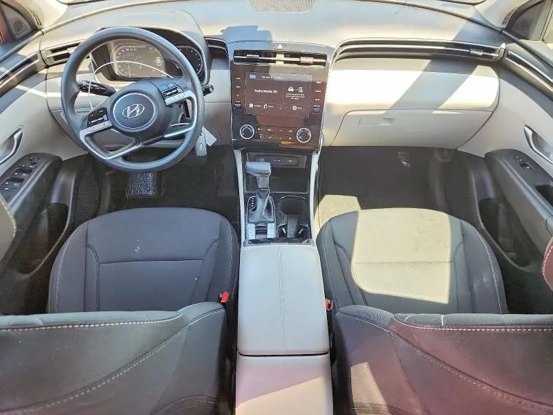 2023 HYUNDAI TUCSON SE  