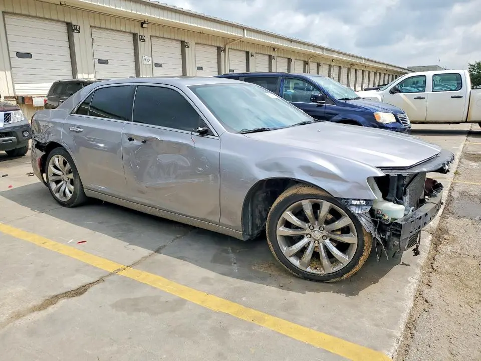 2018 CHRYSLER 300 LIMITED  