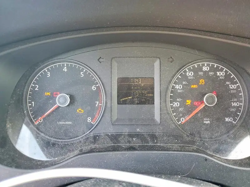 2011 VOLKSWAGEN JETTA BASE  