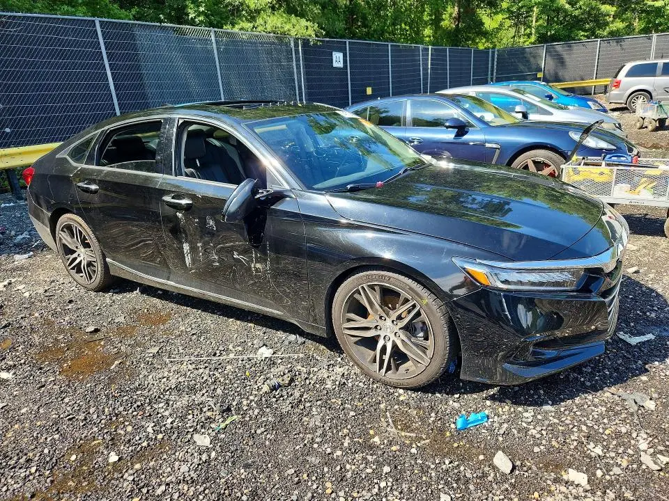 2021 HONDA ACCORD TOURING  