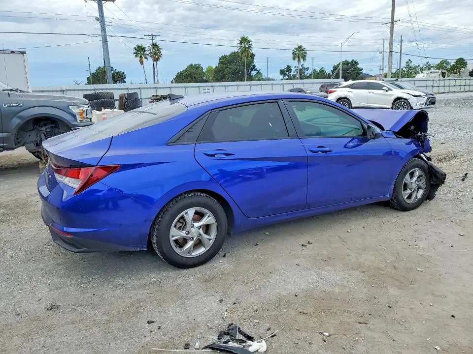 2021 HYUNDAI ELANTRA SE  