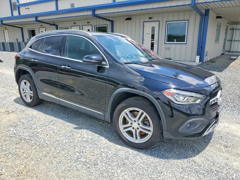 2021 MERCEDES-BENZ GLA 250 4MATIC  