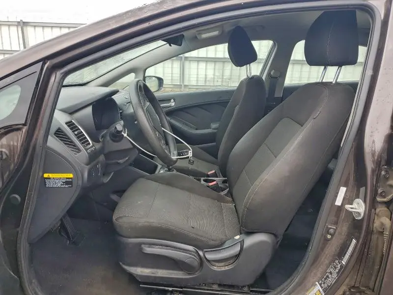 2018 KIA FORTE LX  