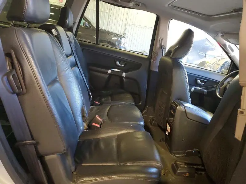 2010 VOLVO XC90 3.2  