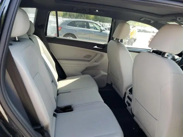 2022 VOLKSWAGEN TIGUAN SE R-LINE BLACK  