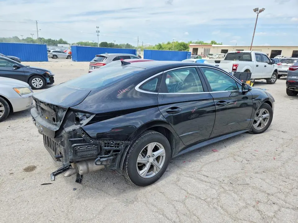 2023 HYUNDAI SONATA SE  