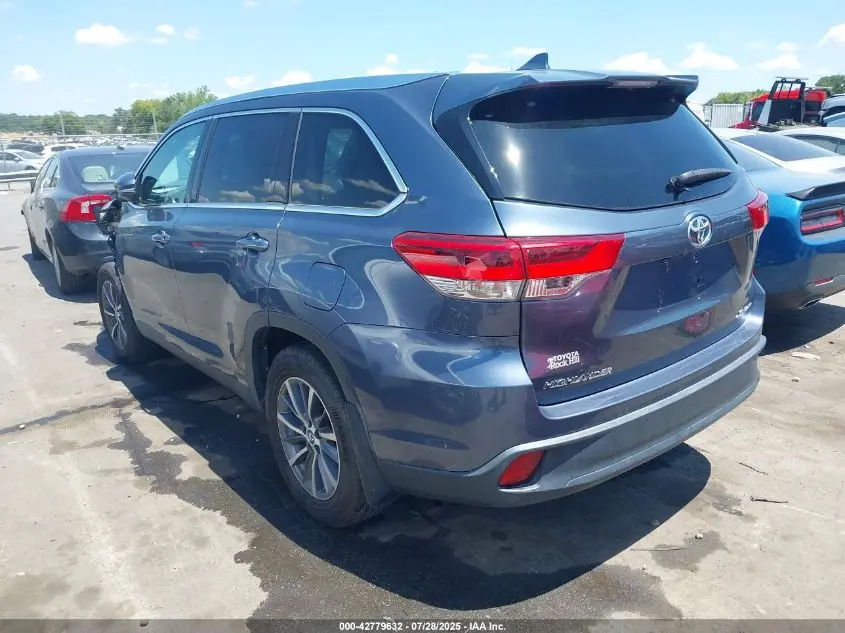 2019 TOYOTA HIGHLANDER XLE