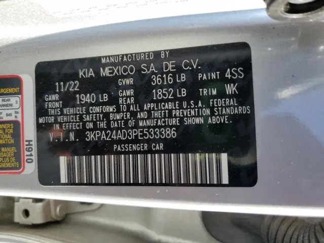 2023 KIA RIO LX  