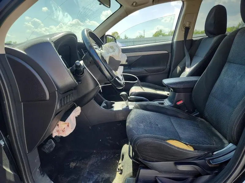2016 MITSUBISHI OUTLANDER ES  
