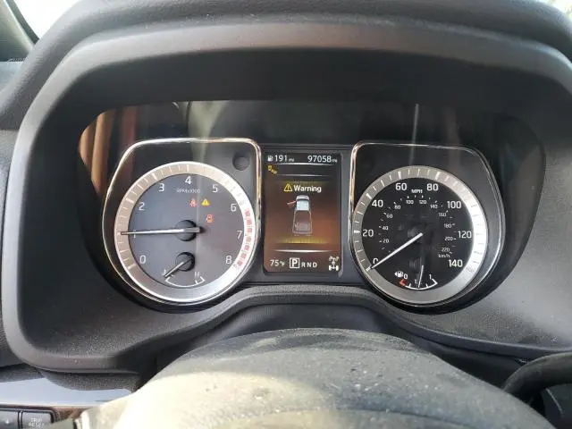 2018 NISSAN TITAN SV  