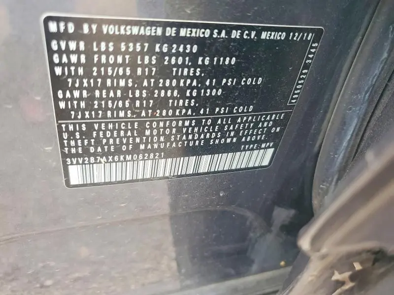 2019 VOLKSWAGEN TIGUAN SE  