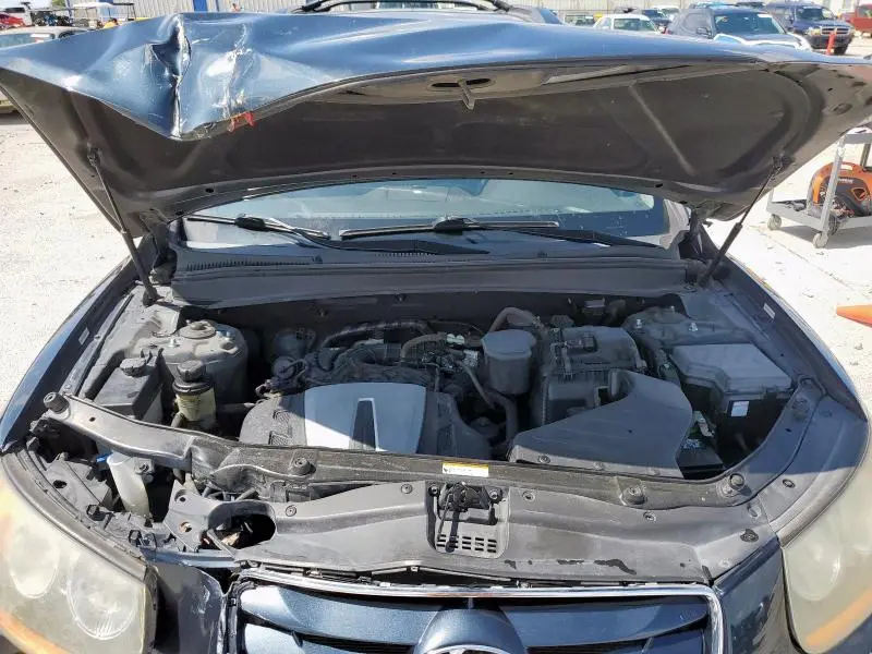 2010 HYUNDAI SANTA FE SE  