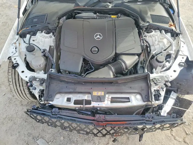 2024 MERCEDES-BENZ C 300  