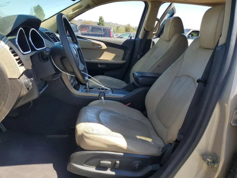2010 CHEVROLET TRAVERSE LTZ  