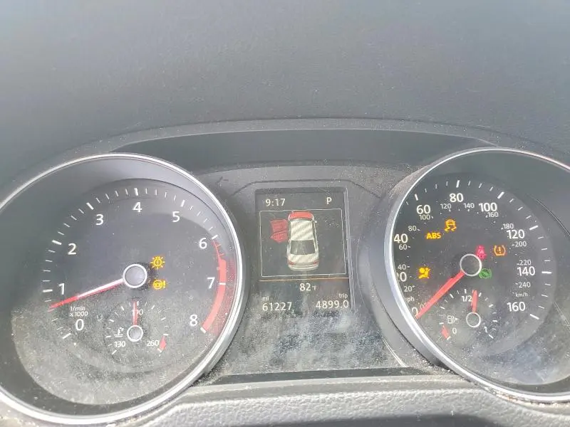 2018 VOLKSWAGEN PASSAT SE  
