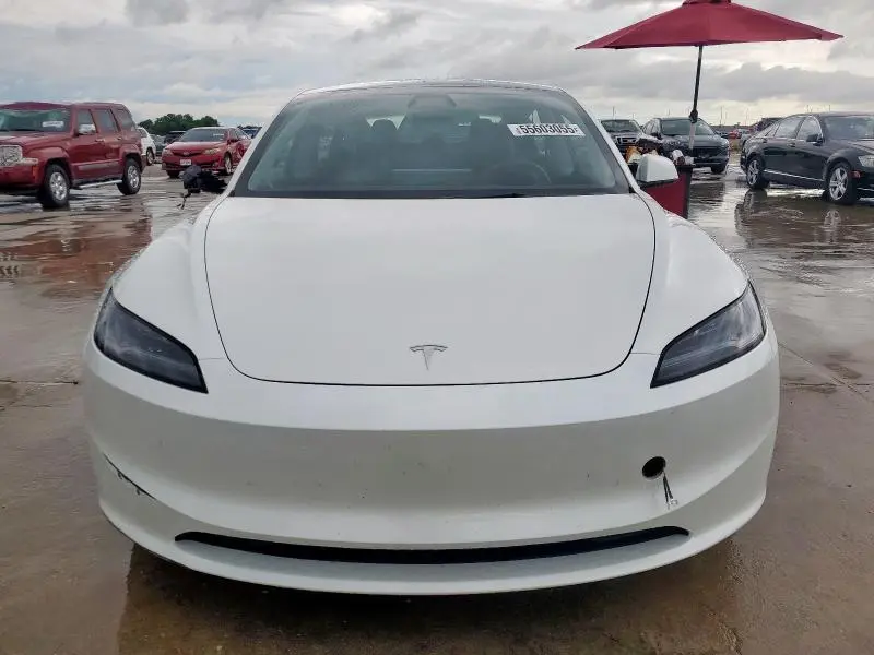 2024 TESLA MODEL 3   