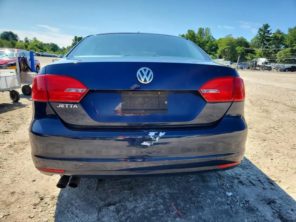 2012 VOLKSWAGEN JETTA BASE  