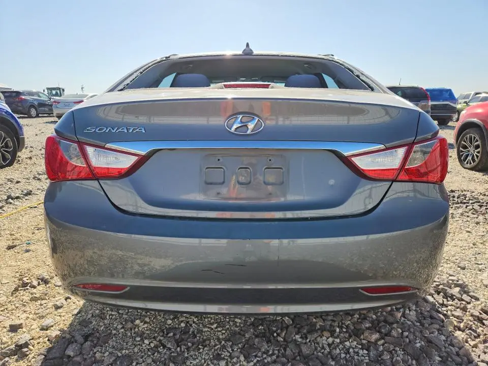 2013 HYUNDAI SONATA GLS  