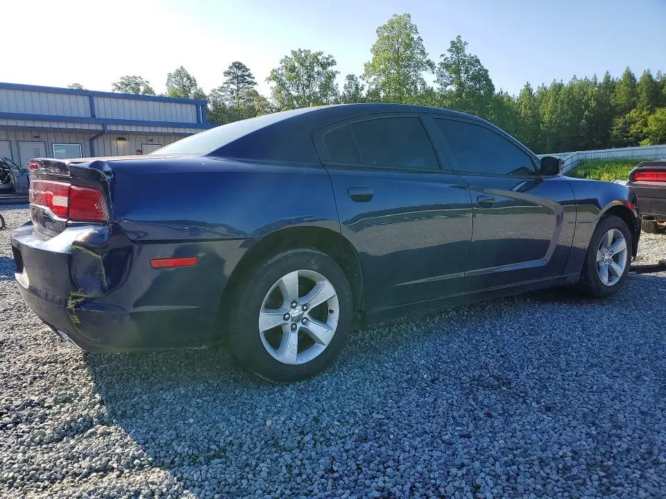 2013 DODGE CHARGER SE  